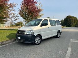 Usata 2009 Toyota HiAce Furgone | 15.800 €