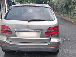 Usata 2005 Mercedes B200 Monovolume | 2300 € (Buon prezzo)