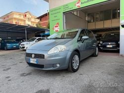 Grigio Usata 2008 Fiat Grande Punto Dynamic Due volumi | 2900 € (Buon prezzo)