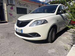 Usata 2017 Lancia Ypsilon Gold Due volumi | 7299 € (Buon prezzo)