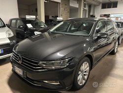 Grigio Usata 2021 VW Passat Station wagon | 17.900 € (Buon prezzo)