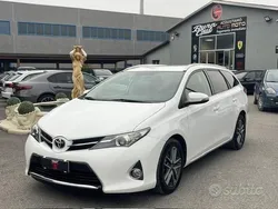Bianco Usata 2015 Toyota Auris Touring Sports Lounge Station wagon | 8000 € (Buon prezzo)