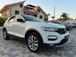 Bianco Usata 2021 VW T-Roc Style SUV | 21.900 € (Cara)