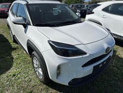 Bianco Usata 2024 Toyota Yaris Cross Trend SUV | 22.450 € (Super prezzo)