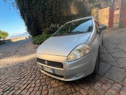 Usata 2006 Fiat Punto Tre volumi | 1650 €