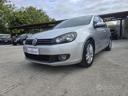 Grigio Usata 2011 VW Golf VI Highline Due volumi | 5900 € (Buon prezzo)