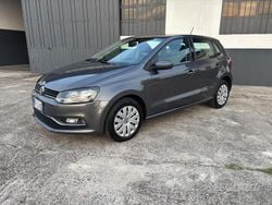 Grigio Usata 2015 VW Polo Tre volumi | 6499 € (Buon prezzo)