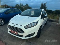 Usata 2016 Ford Fiesta Titanium Due volumi | 8500 € (Buon prezzo)