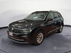 Nero Usata 2023 VW Tiguan Life SUV | 28.850 € (Buon prezzo)