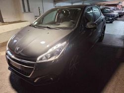 .grigio scuro met Usata 2017 Peugeot 208 Allure Due volumi | 9500 € (Buon prezzo)