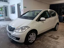 Bianco Usata 2010 Mercedes A150 Elegance Monovolume | 5500 € (Molto cara)