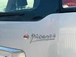 Grigio Usata 2011 Citroën C3 Picasso Exclusive Monovolume | 3499 € (Buon prezzo)