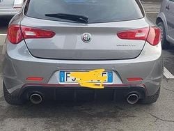 Grigio Usata 2017 Alfa Romeo Giulietta Veloce Due volumi | 22.000 € (Buon prezzo)