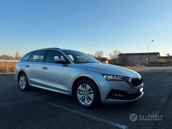 Grigio Usata 2021 Skoda Octavia Station wagon | 15.900 € (Buon prezzo)