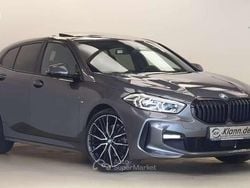 Grigio Usata 2021 BMW 118 Shadowline Due volumi | 23.500 € (Buon prezzo)