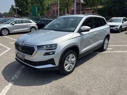 Argento Usata 2024 Skoda Karoq Executive SUV | 24.170 € (Buon prezzo)