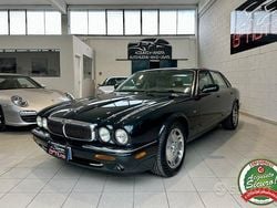Verde Usata 1998 Jaguar XJ6 Sovereign Tre volumi | 7900 €