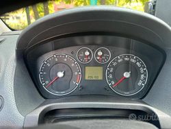 Grigio Usata 2007 Ford Fiesta Due volumi | 1500 € (Buon prezzo)