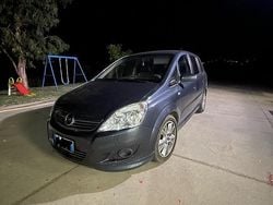 Blu Usata 2009 Opel Zafira Tre volumi | 1200 € (Buon prezzo)