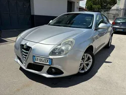Argento Usata 2011 Alfa Romeo Giulietta Distinctive Due volumi | 2990 € (Super prezzo)