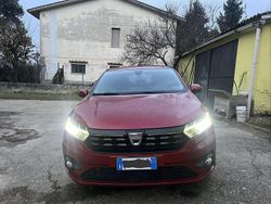 Rosso Usata 2022 Dacia Sandero Comfort Tre volumi | 12.500 € (Buon prezzo)
