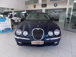 Blu/azzurro(met.) Usata 2004 Jaguar X-type Executive Tre volumi | 5200 € (Buon prezzo)