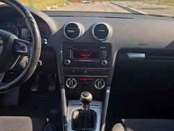 Nero Usata 2012 Audi A3 Attraction Tre volumi | 6500 € (Buon prezzo)