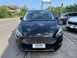 Nero Usata 2017 Ford S-MAX Titanium Monovolume | 14.499 € (Buon prezzo)