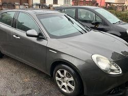 Usata 2010 Alfa Romeo Giulietta Due volumi | 5000 € (Ottimo prezzo)