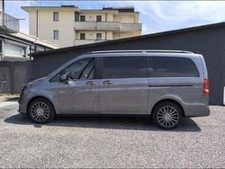 Grigio Usata 2023 Mercedes V220 Exclusive Monovolume | 40.900 € (Super prezzo)