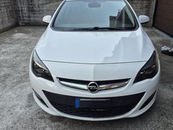 Bianco Usata 2016 Opel Astra Station wagon | 9299 € (Cara)