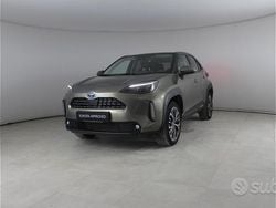 Giallo Usata 2022 Toyota Yaris Cross Lounge SUV | 22.900 € (Buon prezzo)