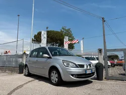 Usata 2009 Renault Scénic III Monovolume | 4200 € (Cara)