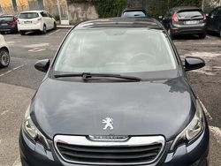 Grigio Usata 2015 Peugeot 108 Due volumi | 7900 € (Buon prezzo)