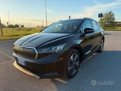 Nero Usata 2021 Skoda Enyaq iV Executive SUV | 23.990 €