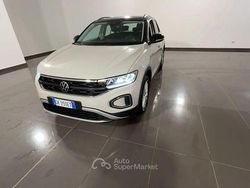 Bianco(met.) Usata 2022 VW T-Roc Life SUV | 24.990 € (Ottimo prezzo)