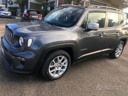 Grigio Usata 2022 Jeep Renegade Limited SUV | 17.400 € (Buon prezzo)