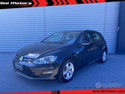 Nero Usata 2015 VW Golf Highline Tre volumi | 9600 € (Buon prezzo)