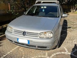 Grigio Usata 2001 VW Golf IV Tre volumi | 1200 € (Ottimo prezzo)