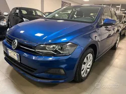 Blu/azzurro Usata 2019 VW Polo Trendline Tre volumi | 12.390 € (Ottimo prezzo)