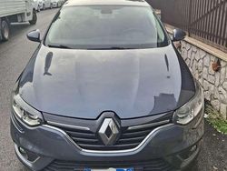 Grigio Usata 2018 Renault Mégane IV Zen Tre volumi | 10.000 € (Buon prezzo)