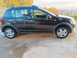 Nero Usata 2013 Dacia Sandero Stepway Due volumi | 10.000 €