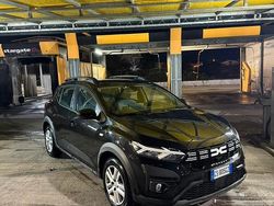 Nero Usata 2024 Dacia Sandero Stepway Tre volumi | 14.999 € (Buon prezzo)