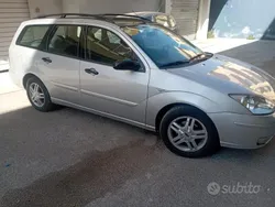 Usata 1999 Ford Focus Zetec Station wagon | 1500 €