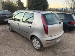 Grigio Usata 2000 Fiat Punto Tre volumi | 500 € (Ottimo prezzo)