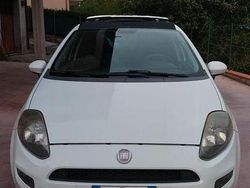 Bianco Usata 2012 Fiat Punto Due volumi | 3500 € (Cara)