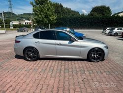 Grigio Usata 2017 Alfa Romeo Giulia Super Tre volumi | 15.100 € (Buon prezzo)