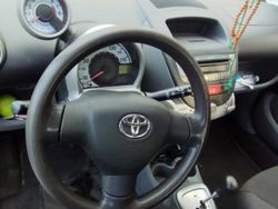 Grigio Usata 2010 Toyota Aygo Due volumi | 4000 € (Ottimo prezzo)