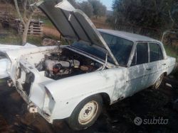 Bianco Usata 1960 Mercedes 250 Tre volumi | 8000 €