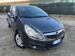 Grigio Usata 2011 Opel Corsa S Tre volumi | 2900 € (Buon prezzo)